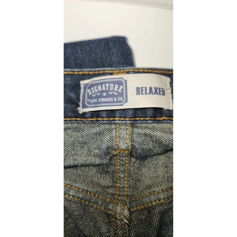 Levi's‎ Signature Jeans Men's 36 x 30 Relaxed Fit Straight Leg Blue Denim Pants